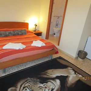 https://affittacamere-s-marco.it-tuscanyhotel.com