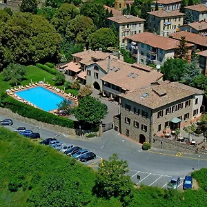 https://albergo-villa-nencini.it-tuscanyhotel.com